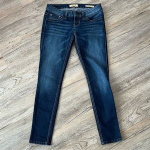 EUC Women’s Guess Power - Ultra Skinny Jeans